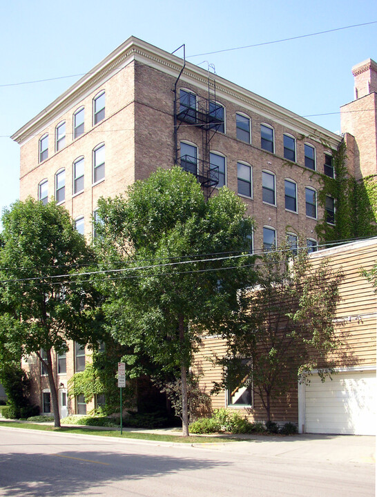 Das Kronenberg in Madison, WI - Foto de edificio