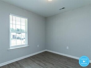 1404 Ikes Pond Ln in Raleigh, NC - Building Photo - Building Photo