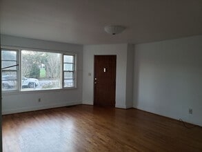203 Williamson St in Louisburg, NC - Building Photo - Building Photo