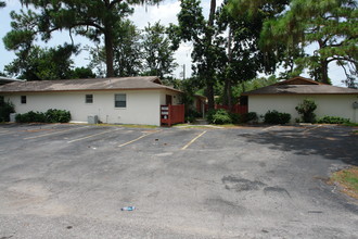 2727 Fort Worth St in Sarasota, FL - Building Photo - Building Photo