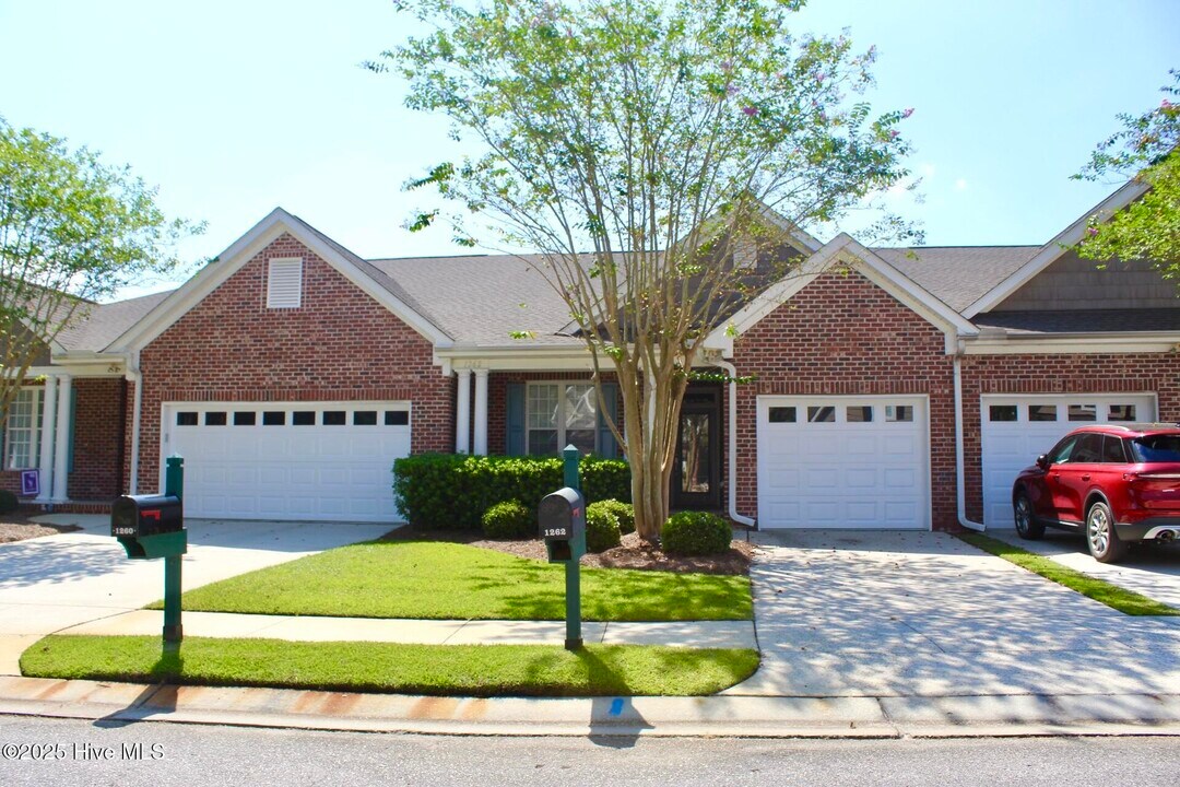1262 Greensview Cir in Leland, NC - Building Photo