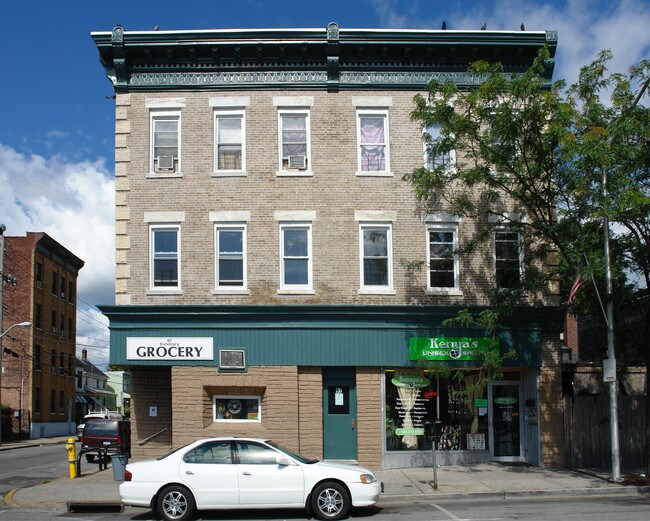 97 Cortlandt St in Tarrytown, NY - Building Photo - Building Photo