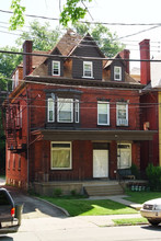 319 N Neville St in Pittsburgh, PA - Foto de edificio - Building Photo