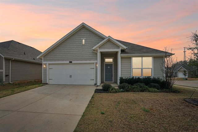 9000 HUXLEY Dr in Providence Village, TX - Building Photo - Building Photo