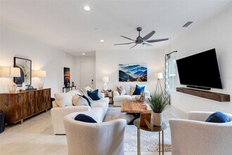 8403 Canyon Creek Trail in Parrish, FL - Building Photo - Building Photo