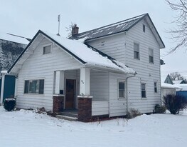 204 E Central Ave in Bluffton, IN - Building Photo