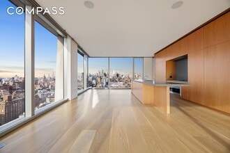 215 Chrystie St in New York, NY - Building Photo - Building Photo