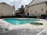 2011 Spenwick Dr photo'