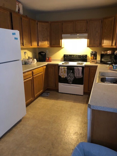 75 Sailly Ave in Plattsburgh, NY - Building Photo