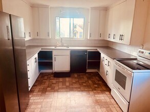 2715 S 7th St, Unit Upstairs in Tacoma, WA - Building Photo - Building Photo