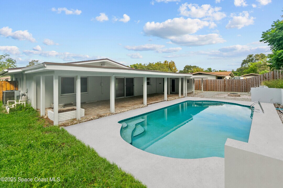 1137 Carol Ave in Titusville, FL - Building Photo