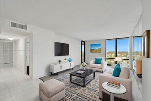 1600 S Ocean Dr in Hollywood, FL - Building Photo