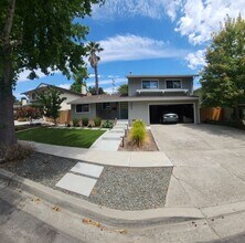 599 Stanford Dr in San Luis Obispo, CA - Building Photo - Building Photo