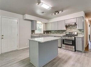 3821 Bonnie Dr in Fort Worth, TX - Building Photo - Building Photo