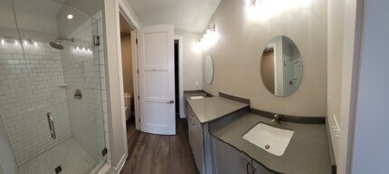 232 Mulberry St, Unit 232 Mulberry St in Jeffersonville, IN - Foto de edificio - Building Photo