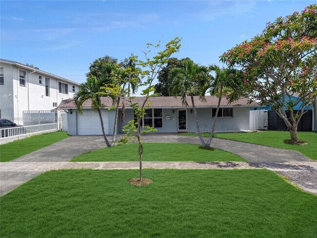 4721 W Park Rd in Hollywood, FL - Building Photo - Building Photo