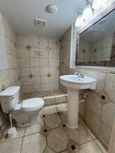 512 Melbourne St in Houston, TX - Building Photo - Building Photo