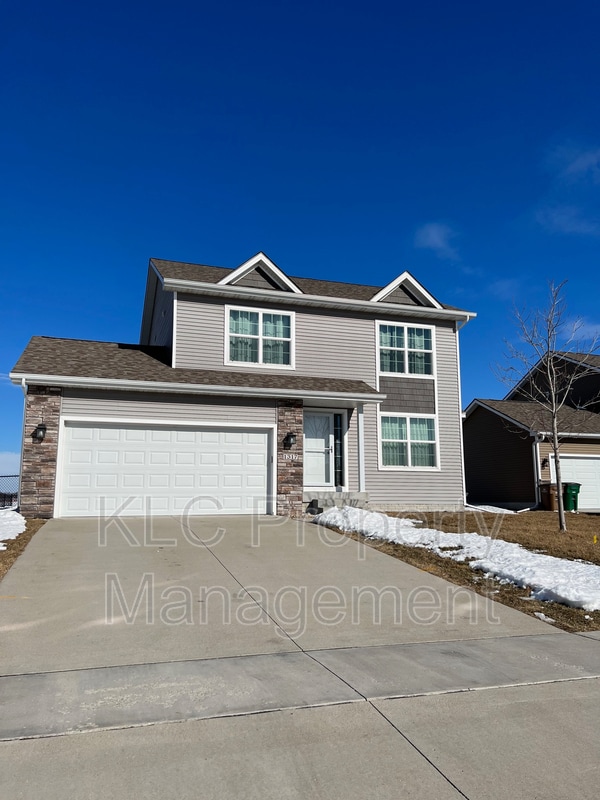 property at 1317 12th St SE