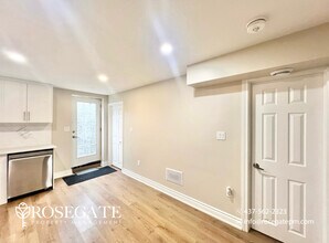 1904 Sedgefield Row in London, ON - Building Photo - Building Photo