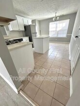 5330 Durham Ridge Ct in Lilburn, GA - Foto de edificio - Building Photo