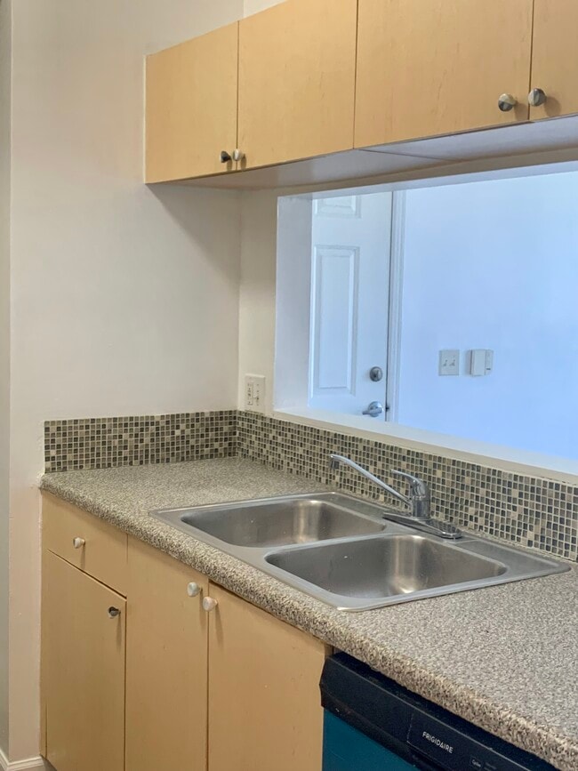 1235 Reserve Way in Naples, FL - Building Photo - Building Photo