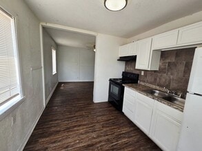 1500 Sycamore St, Unit B in Big Spring, TX - Building Photo - Building Photo