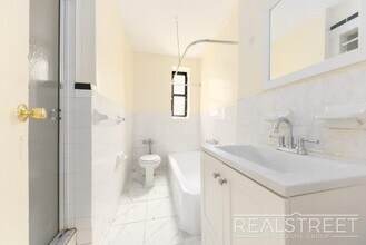 100 E 21st St in Brooklyn, NY - Building Photo - Building Photo