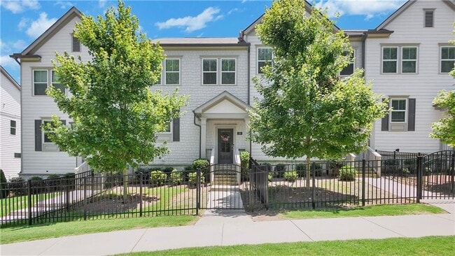property at 289 Vista Ln