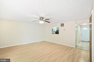 9511 Donnan Castle Ct in Laurel, MD - Building Photo - Building Photo