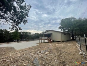 789 Regina Dr in Canyon Lake, TX - Building Photo - Building Photo