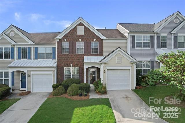 8212 Gossomer Bay Dr in Charlotte, NC - Building Photo