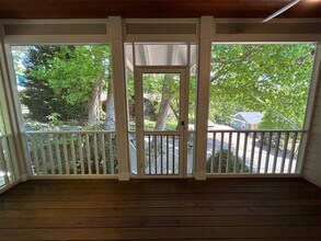 76 Thurland Ave in Asheville, NC - Building Photo - Building Photo