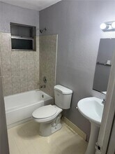 2500 NW 9th Ct in Fort Lauderdale, FL - Building Photo - Building Photo