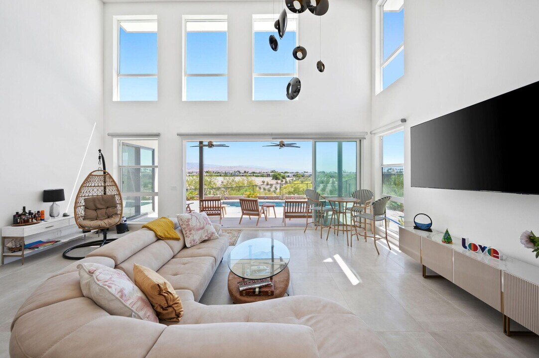 3618 Taylor Dr in Palm Springs, CA - Building Photo