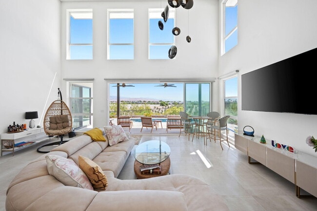 property at 3618 Taylor Dr