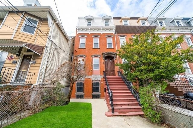 property at 289 Forrest St