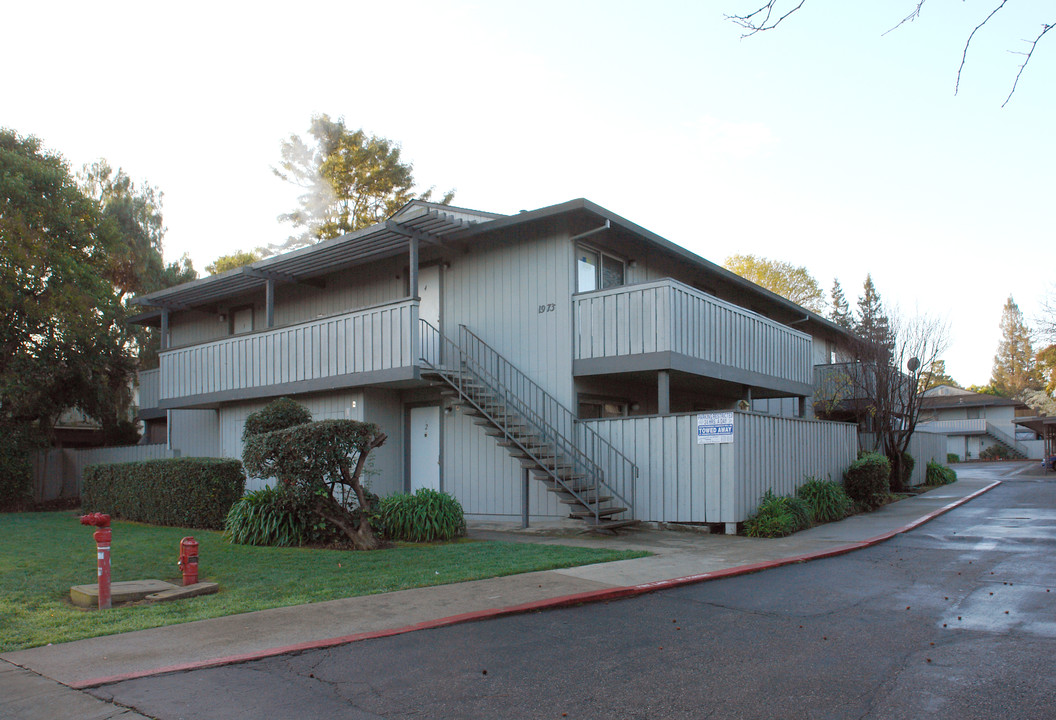 1973 San Luis Ave in Mountain View, CA - Building Photo