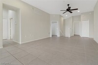 9209 Calle Arragon in Ft. Myers, FL - Foto de edificio - Building Photo