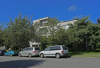 8833 Montcalm St in Vancouver, BC - Building Photo - Building Photo