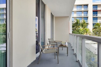 777 N Ocean Dr in Hollywood, FL - Building Photo - Building Photo