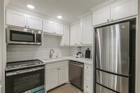 2631 Persa St photo'