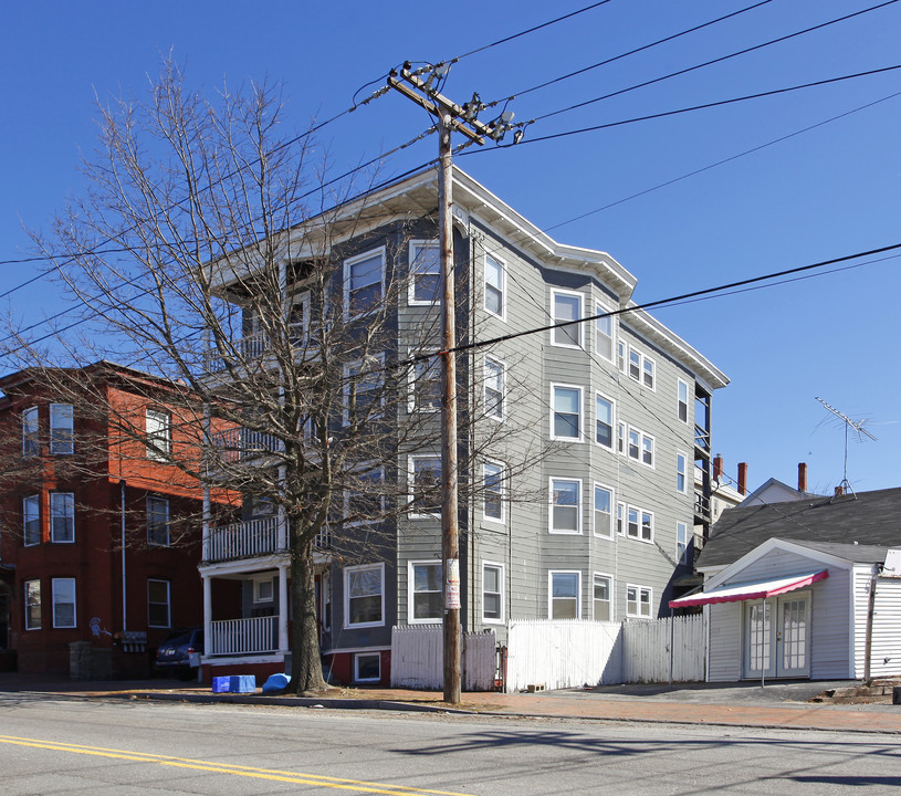 106 Cumberland Ave in Portland, ME - Foto de edificio