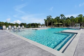 Evolve Palm Coast in Palm Coast, FL - Foto de edificio - Building Photo