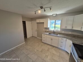 1342 Vandalia Ave SE in Palm Bay, FL - Building Photo - Building Photo