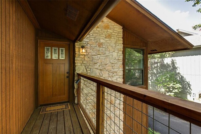 2102 Rabb Rd in Austin, TX - Building Photo - Building Photo