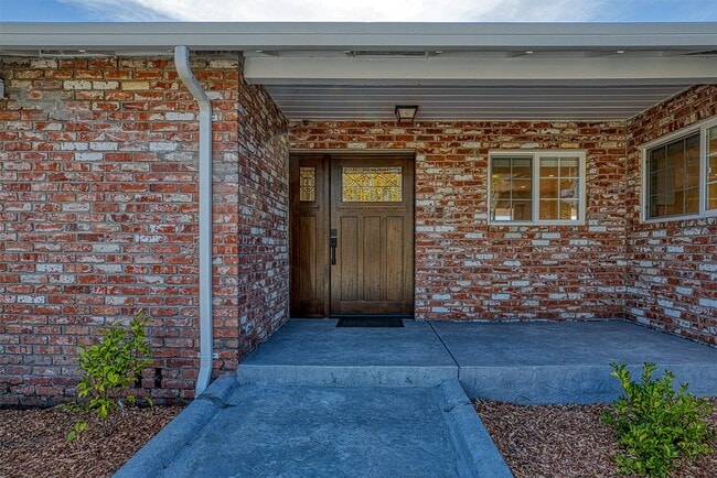 413 Hill St in Capitola, CA - Foto de edificio - Building Photo