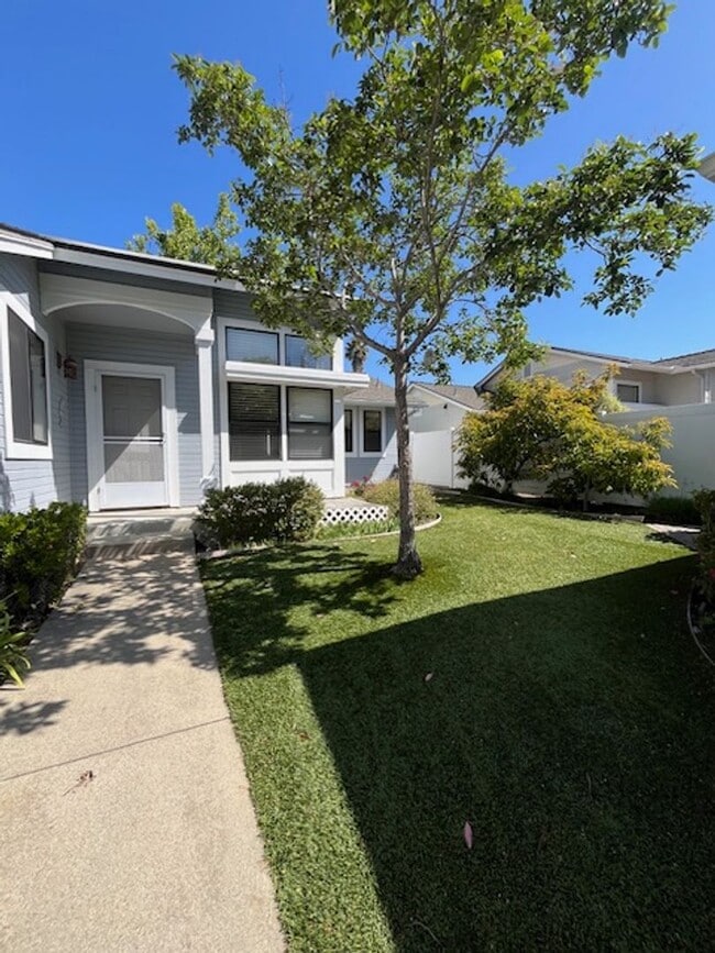 property at 856 Alyssum Ct
