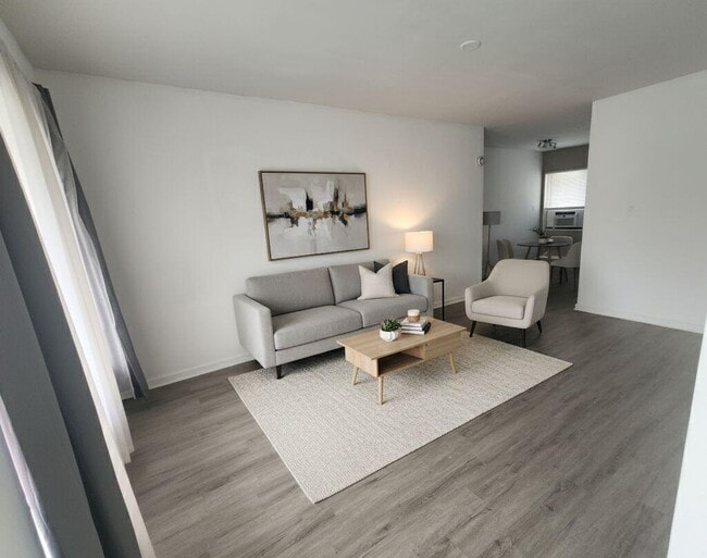 664 W 2nd St in West Palm Beach, FL - Building Photo - Building Photo