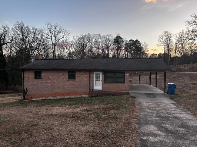 property at 3540 Wandering Ln NE