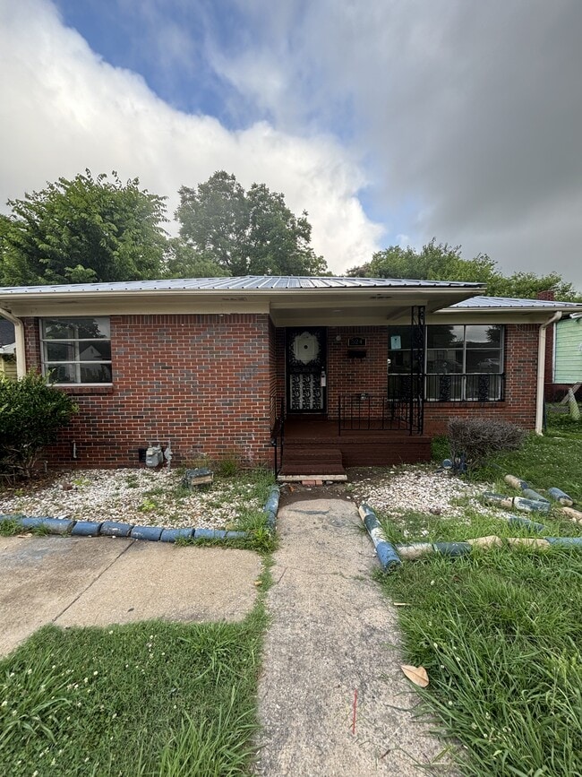 property at 524 55th St